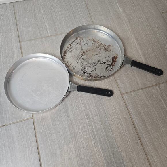 Vintage 13 Piece Aluminum Camping Cookware Set Quality aluminum - Picture 12 of 14